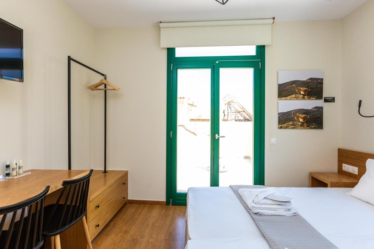 Ink Phos Otel