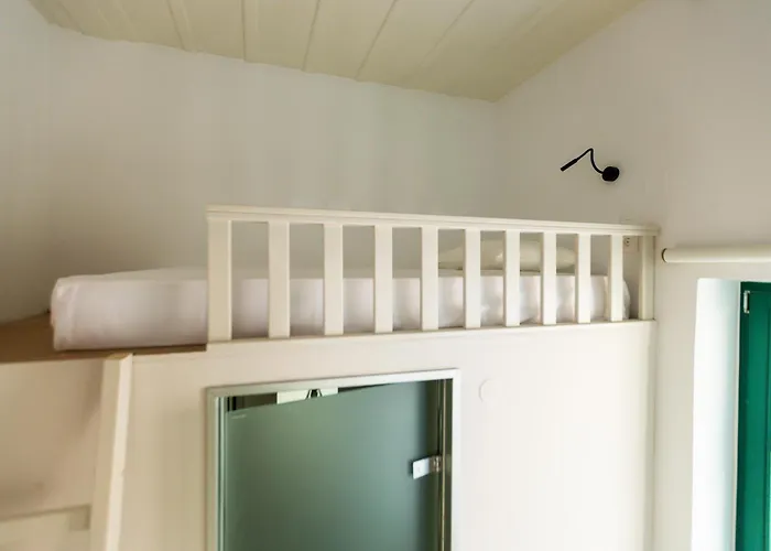 Ink Hotels Phos